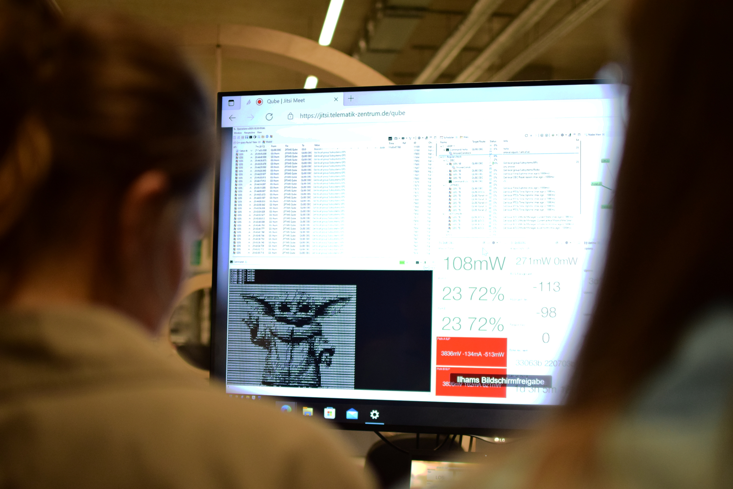 First contact with QUBE in the operations control center.